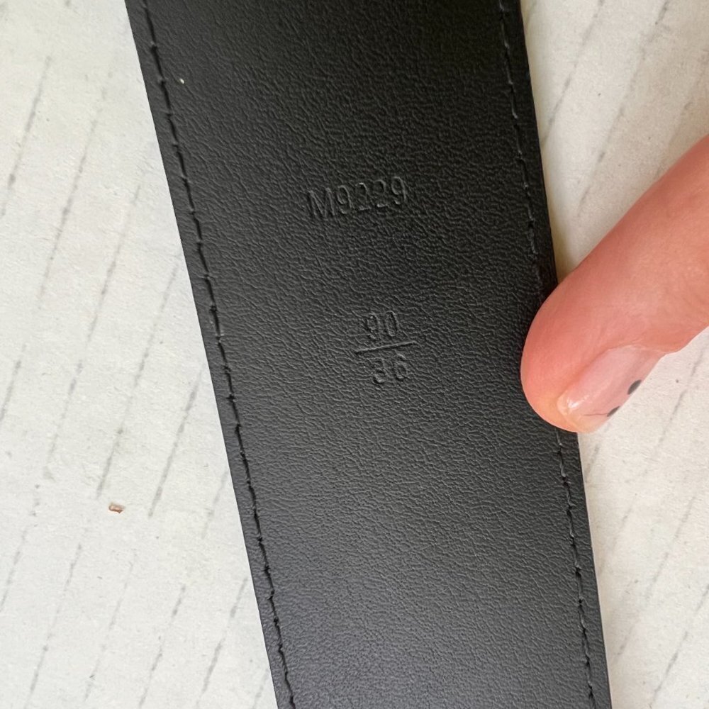 LOUIS VUITTON Belt Men's Brand Epi Leather LV Initial Noir Black M9229 90/36 - Picture 5 of 6